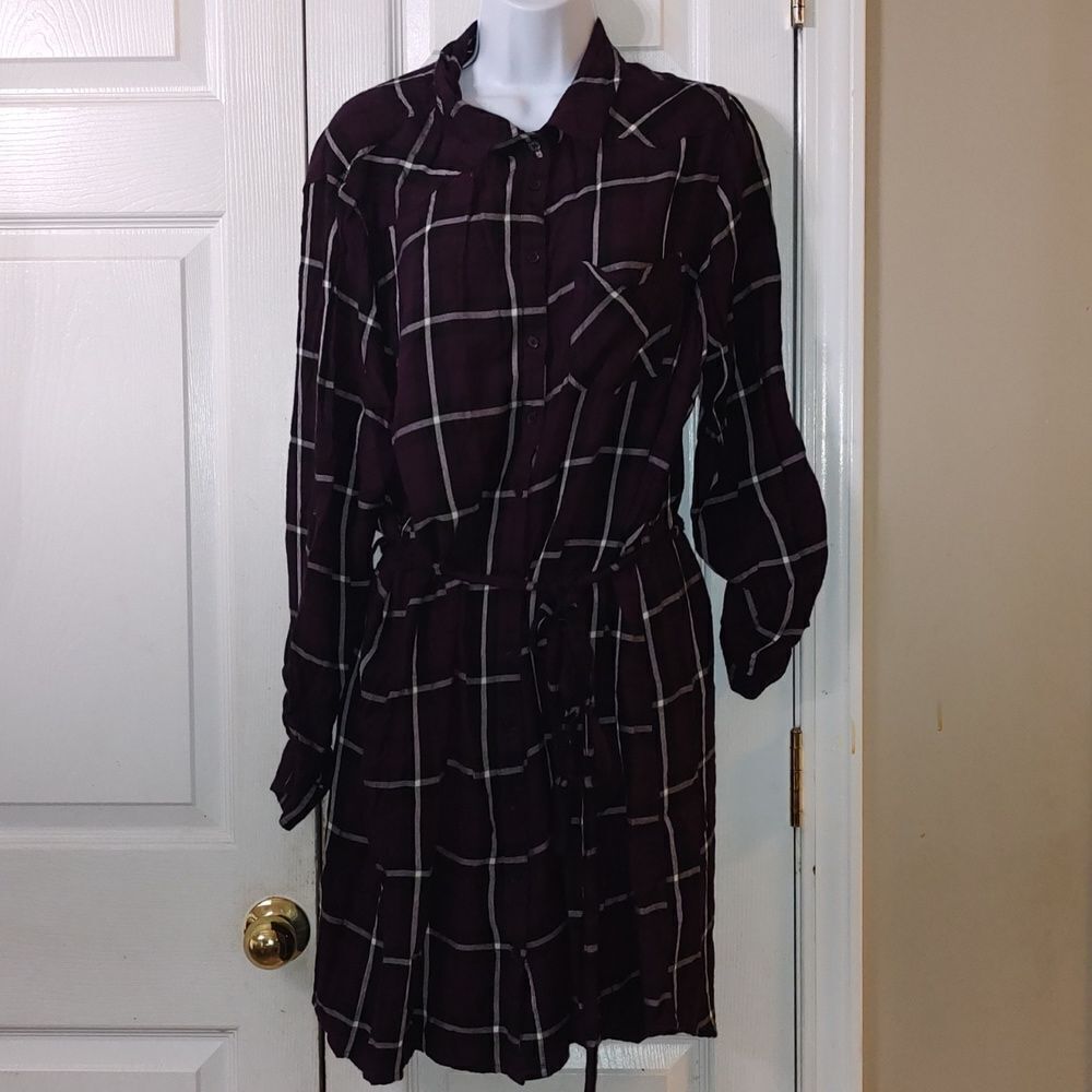 Capsule deep purple black white flannel look button down belted dress  Sz 20